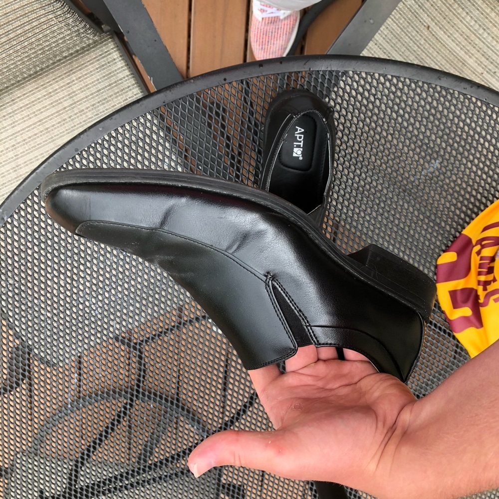 Dress shoes